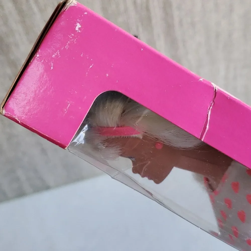 Vintage 1995 Mattel Pretty Hearts Barbie New in Original Sealed Box